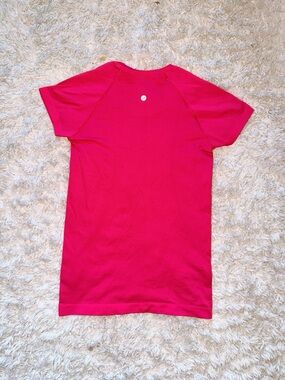 Lip Gloss Swiftly Tech Short Sleeve *Hip Length Lululemon
